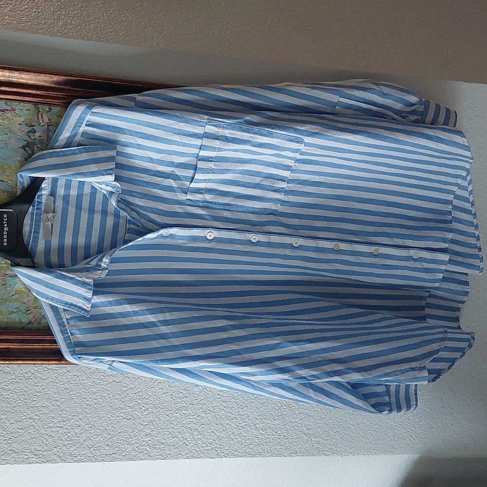 LOFT Blue and White Casual Button Down Shirt - Picture 2 of 6